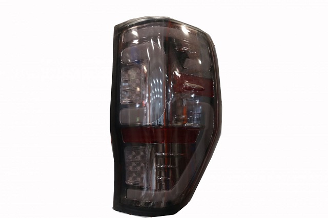 độ đèn hậu Ford Ranger