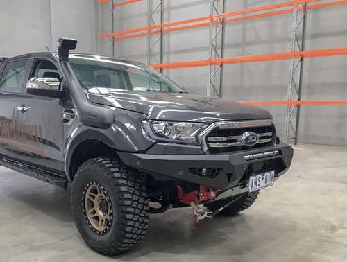Cản Offroad Animal Predator Bull bar cho Ford Ranger (2015+) 14 cản trước Offroad Animal Predator Bull bar hình 1