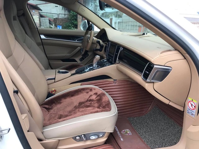 Porsche Panamera 2010 độ mâm siêu xe 918 Spyder