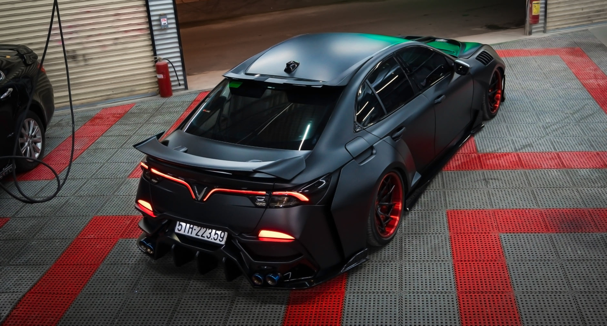 VinFast Lux A2.0 độ phong cách người máy của dân chơi Sài Gòn 3 VinFast Lux A2.0 độ