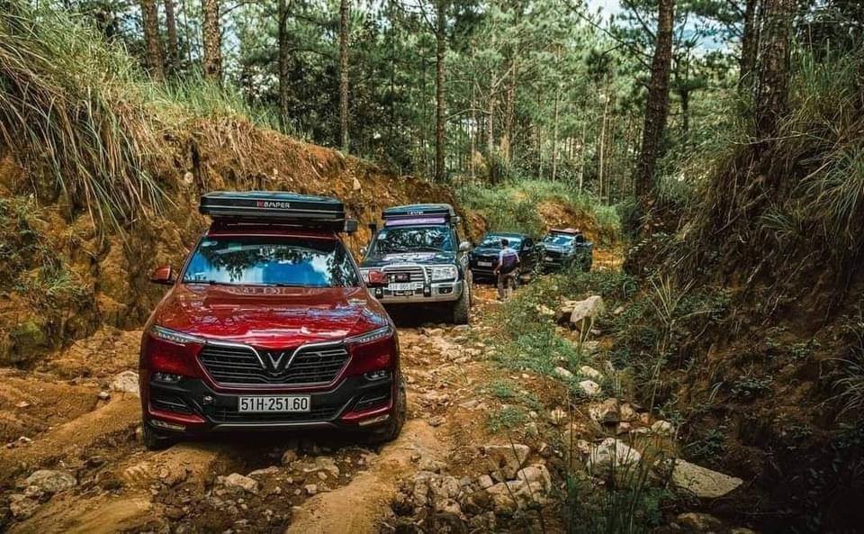Tổng hợp mẫu Vinfast Lux A2.0 độ Bodykit đẹp 6 Vinfast lux a2.0 độ Camping Offroad
