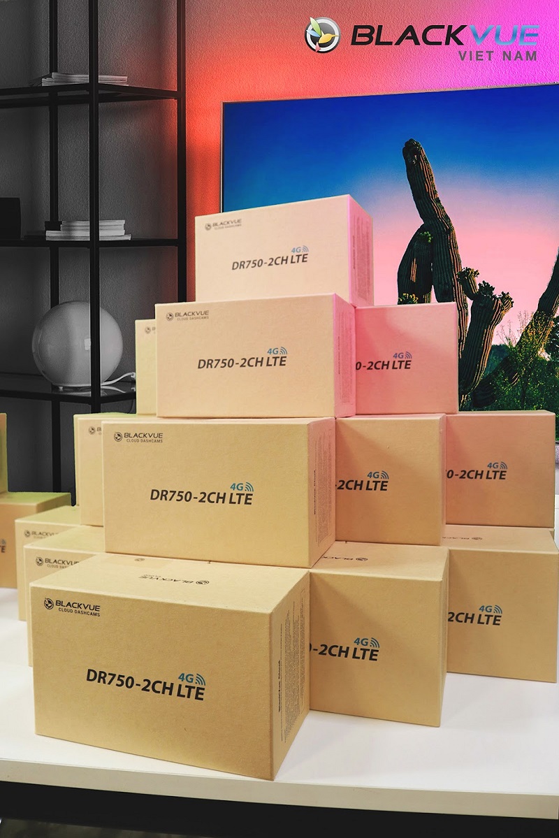 Hộp giấy tự phân hủy của camera theo xu hướng bảo vệ môi trường Camera hành trình BLACKVUE