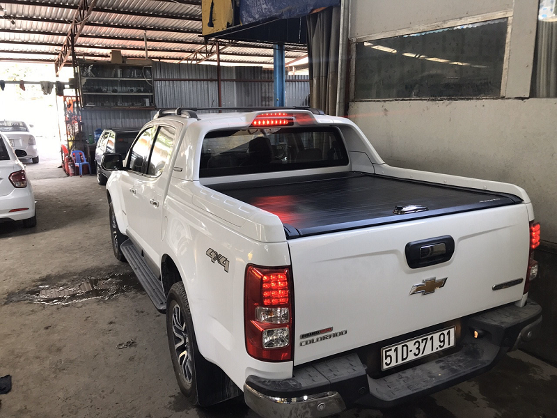 Nắp thùng cuộn xe bán tải colorado Nắp thùng cuộn xe bán tải colorado