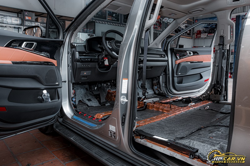 Hình ảnh cách âm khoang máy ô tô tại Hpcar Hình ảnh cách âm khoang máy ô tô tại Hpcar