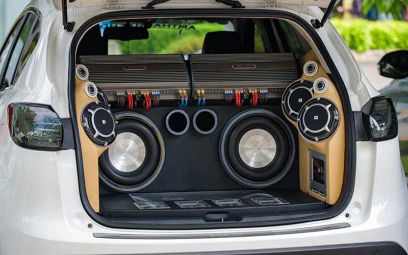 Một số lưu ý khi lắp thêm loa bass cho ô tô