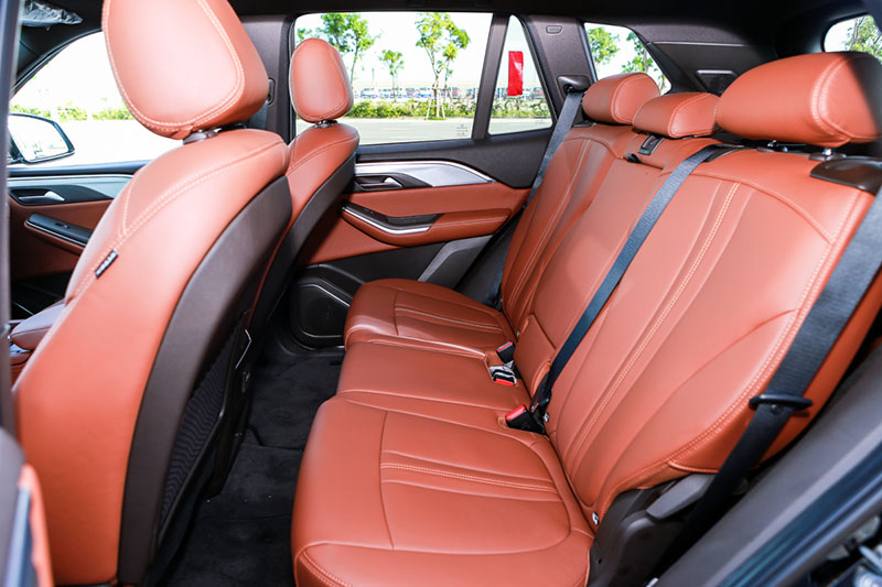 Dòng xe VinFast LUX SA2.0 Turbo xe VinFast LUX SA2.0 Turbo