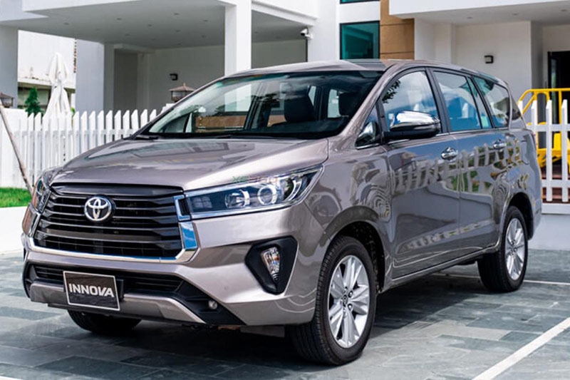 xe Toyota Innova