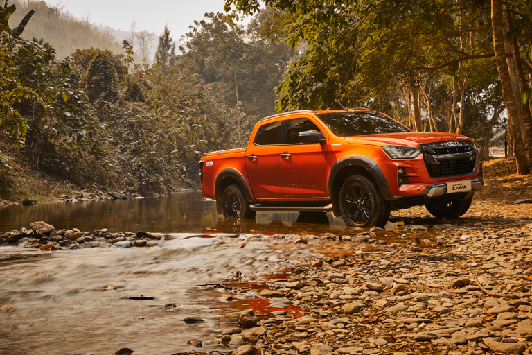 Độ xe Isuzu 14 Độ isuzu