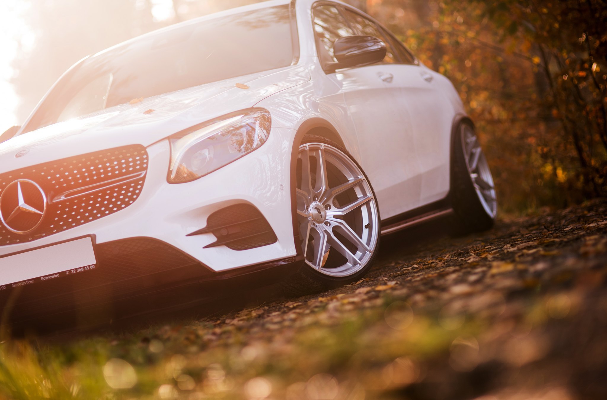 Độ xe Mercedes 5 den xe mercedes