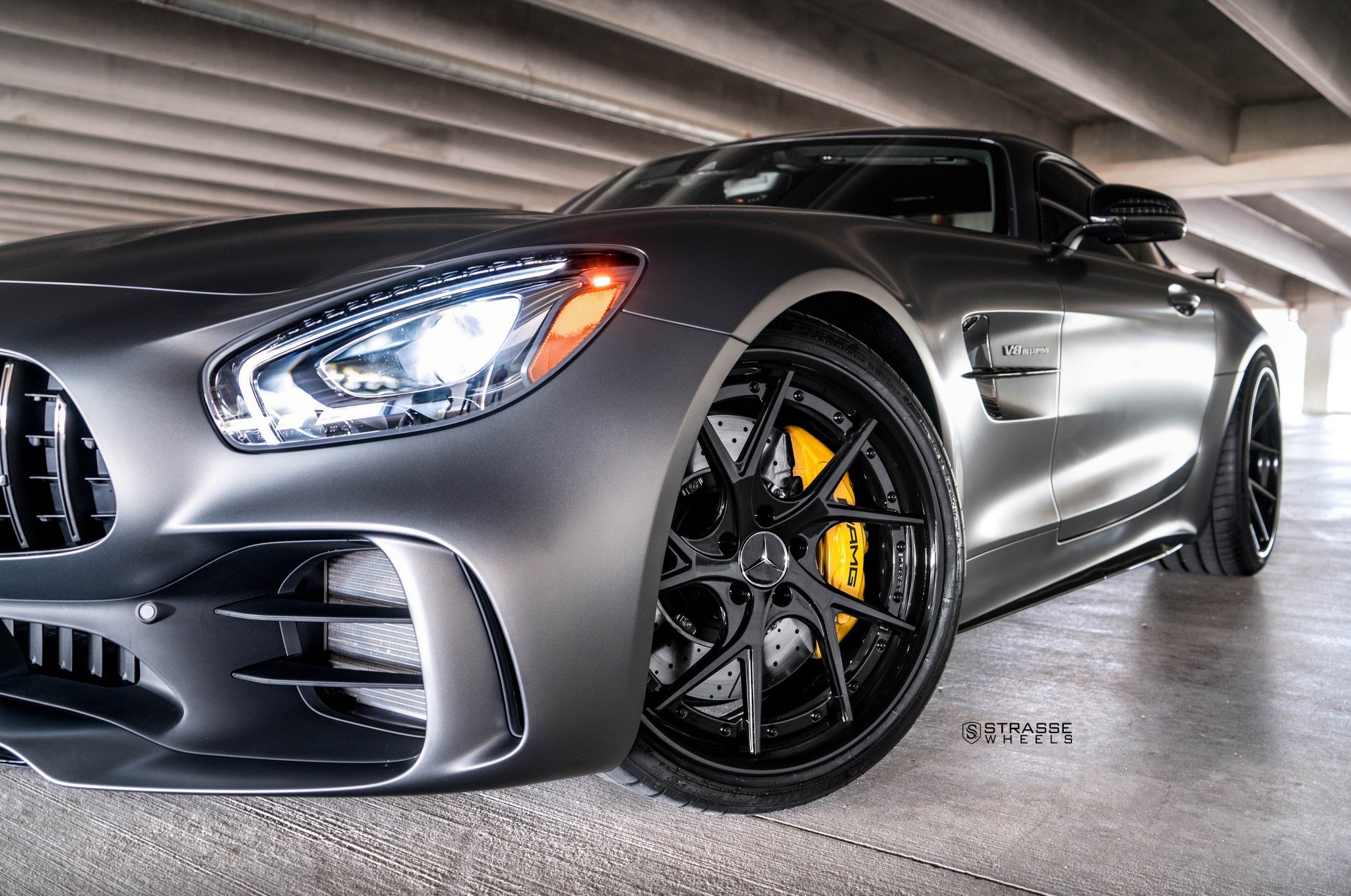 Độ xe Mercedes 4 do den mercedes dep