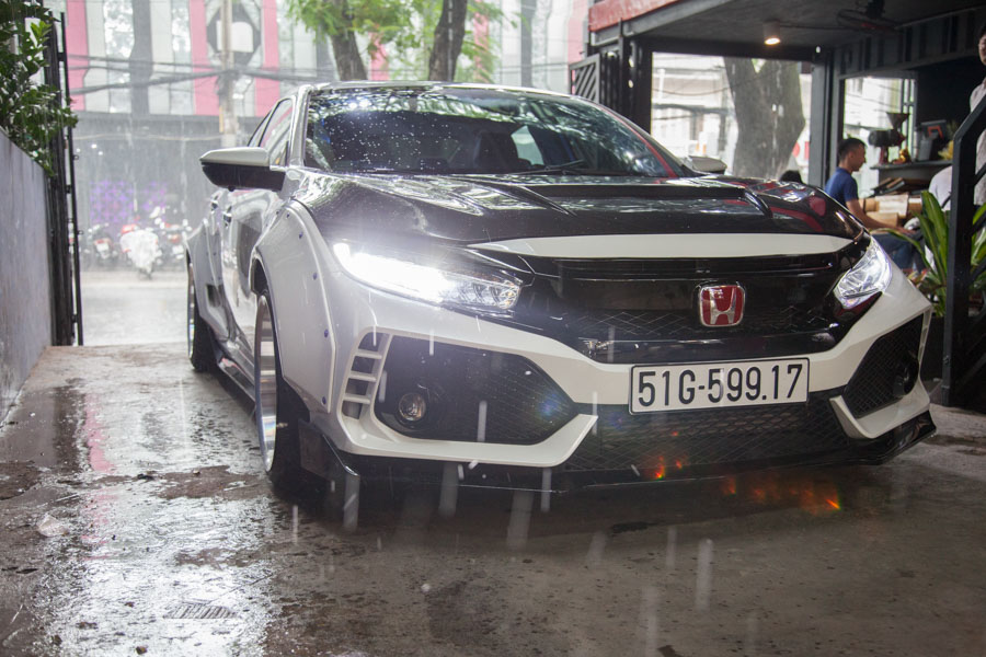 Ngắm Honda Civic độ phong cách Type R và dàn âm thanh khủng 1 Độ xe honda