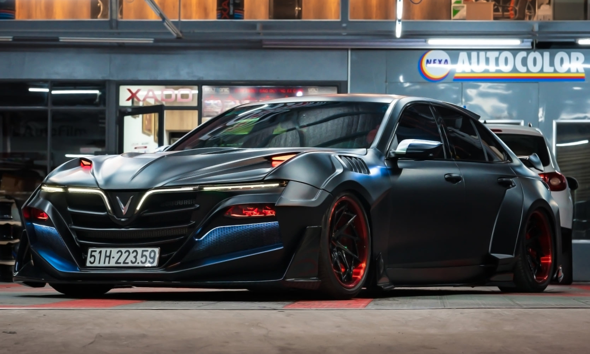 VinFast Lux A2.0 độ phong cách người máy của dân chơi Sài Gòn 1 vinfast độ