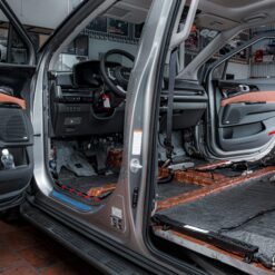 Cách âm khoang máy cho mọi loại xe tại HPCAR 13 cach am vach ngan giua khoang may va cabin scaled