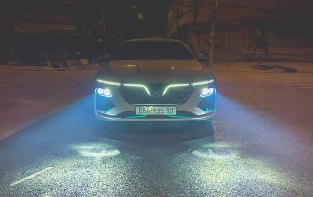 Độ xe Vinfast 2 do den xe vinfast