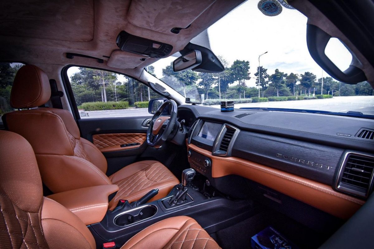 Độ xe Ford 14 do noi that ford