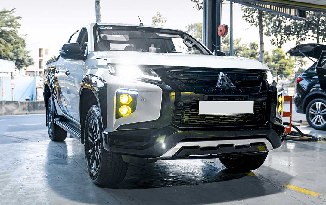 Mitsubishi Triton copy